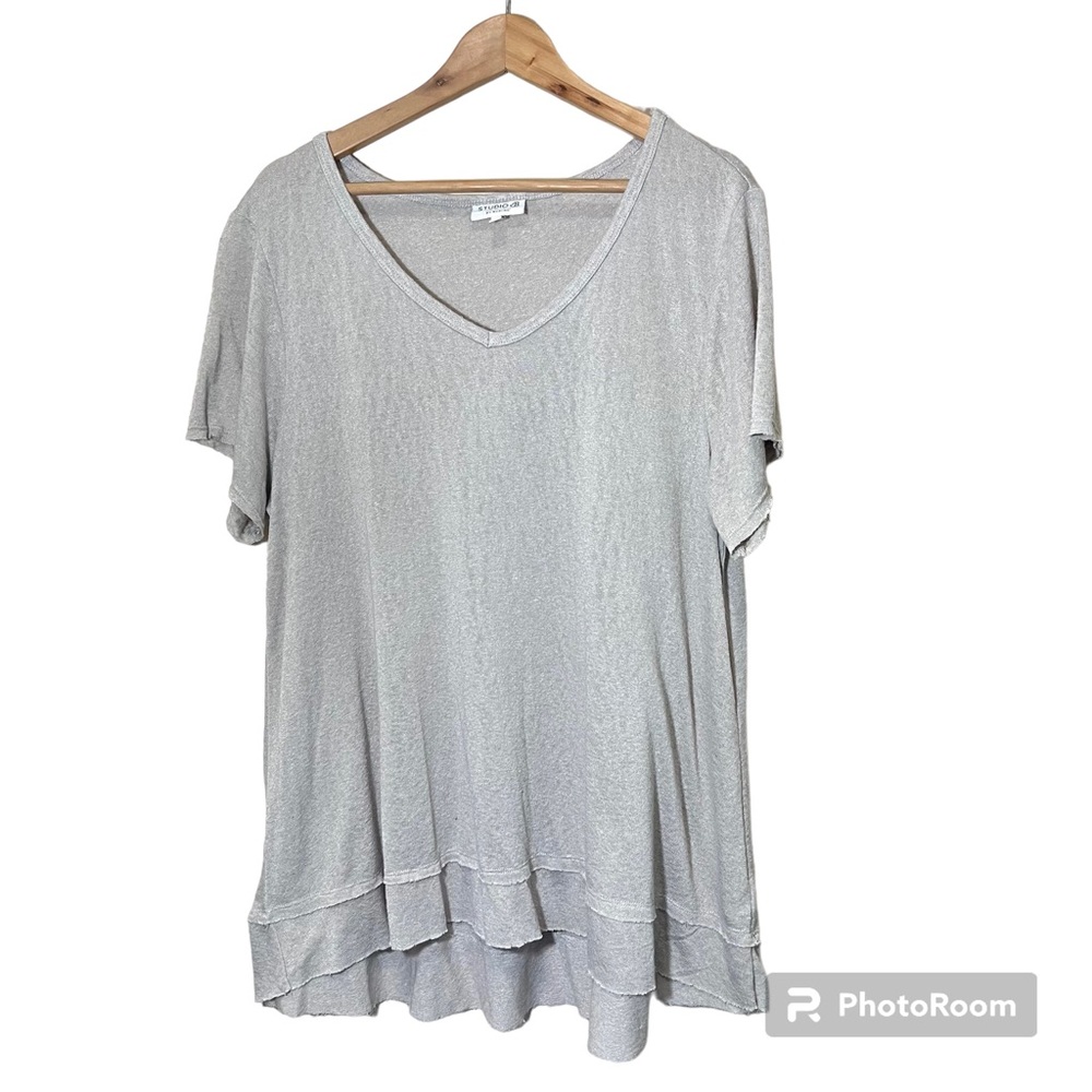 Studio B by Bobeau Slub Knit V-Neck Short Sleeve Top Tiered Hem